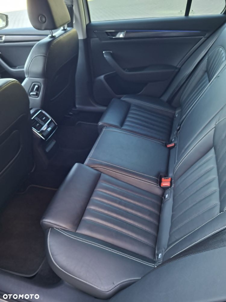 Skoda Superb 1.5 TSI DSG Sportline - 10
