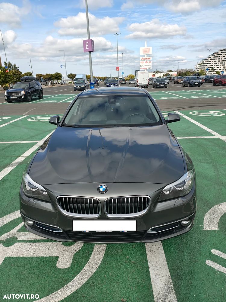 BMW Seria 5 525d xDrive AT - 2