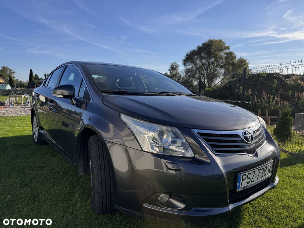 Toyota Avensis - 22