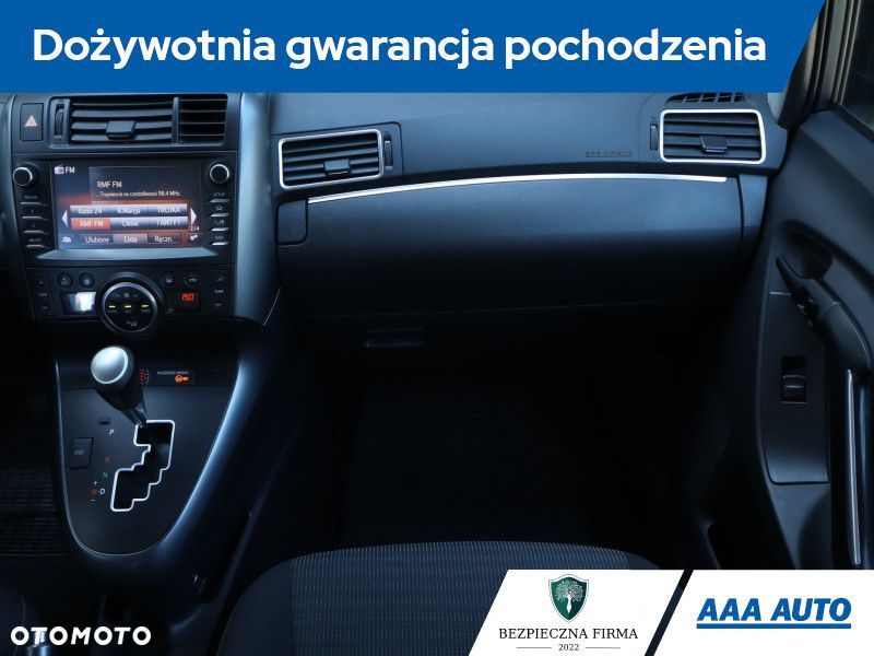 Toyota Verso - 10