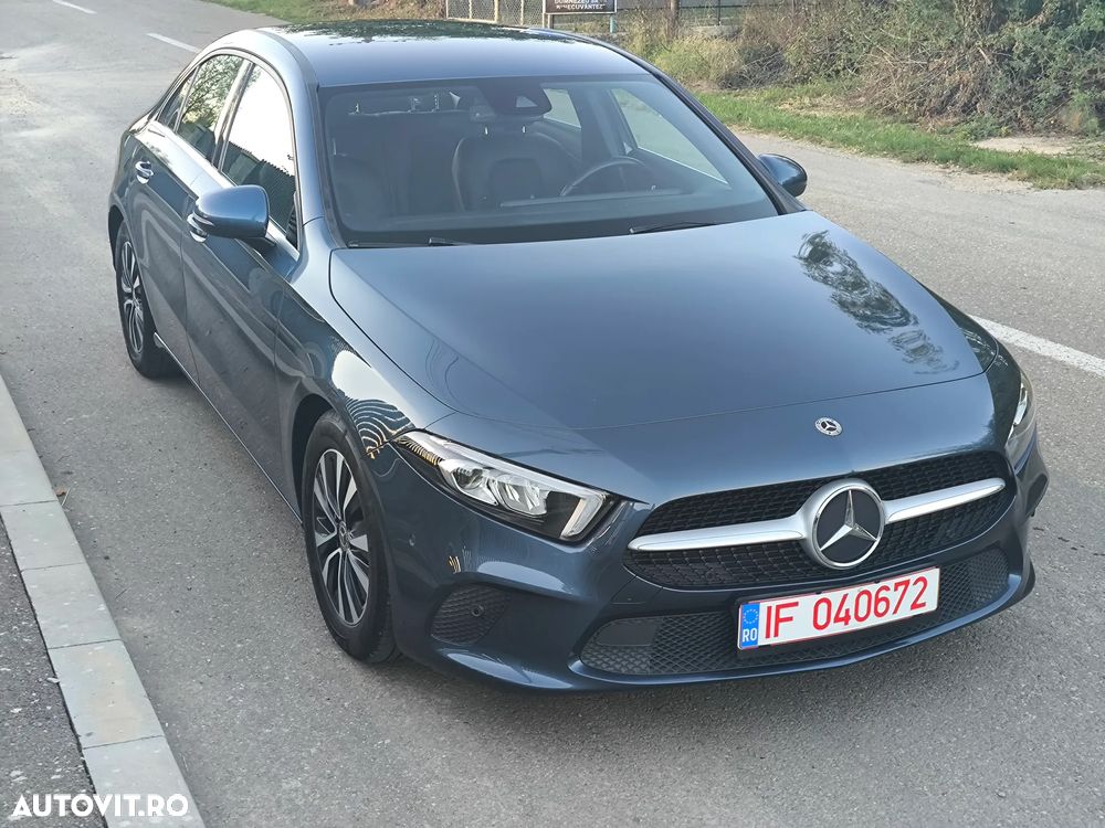 Mercedes-Benz A 180 Edition 2020 - 14