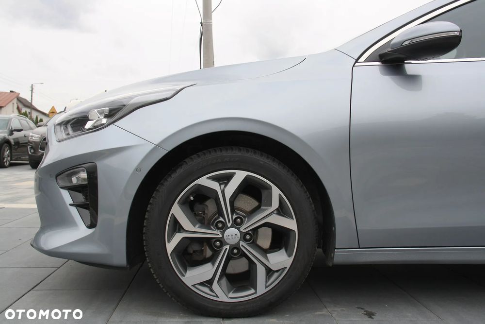 Kia Ceed 1.4 T-GDI OPF Platinum Edition - 11