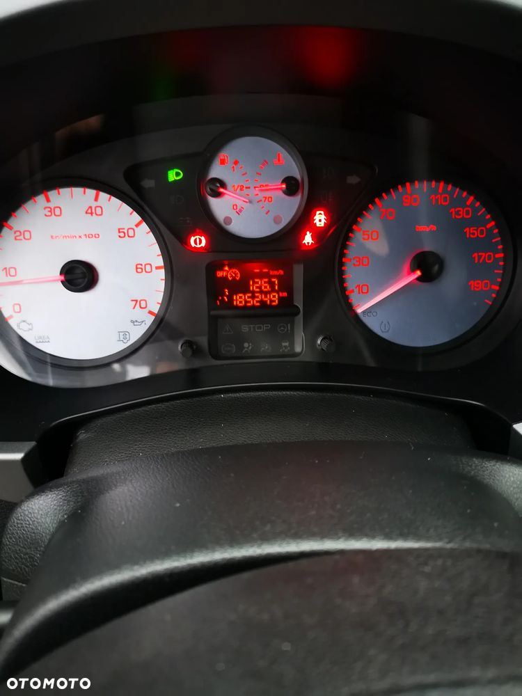 Citroën Berlingo Multispace BlueHDi 120 S&S SHINE - 11