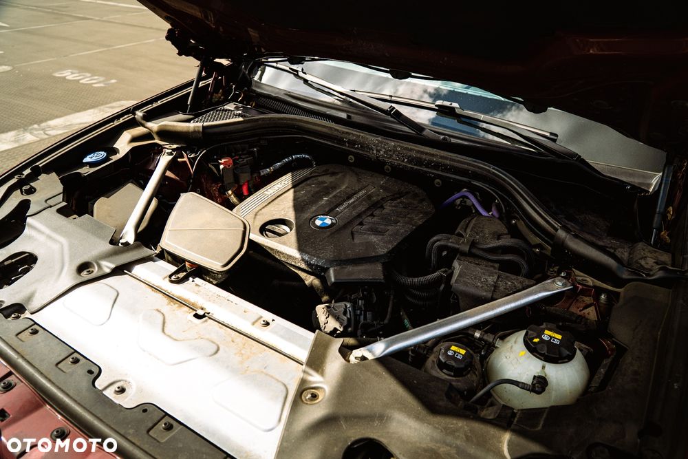 BMW X4 xDrive20d sport - 33