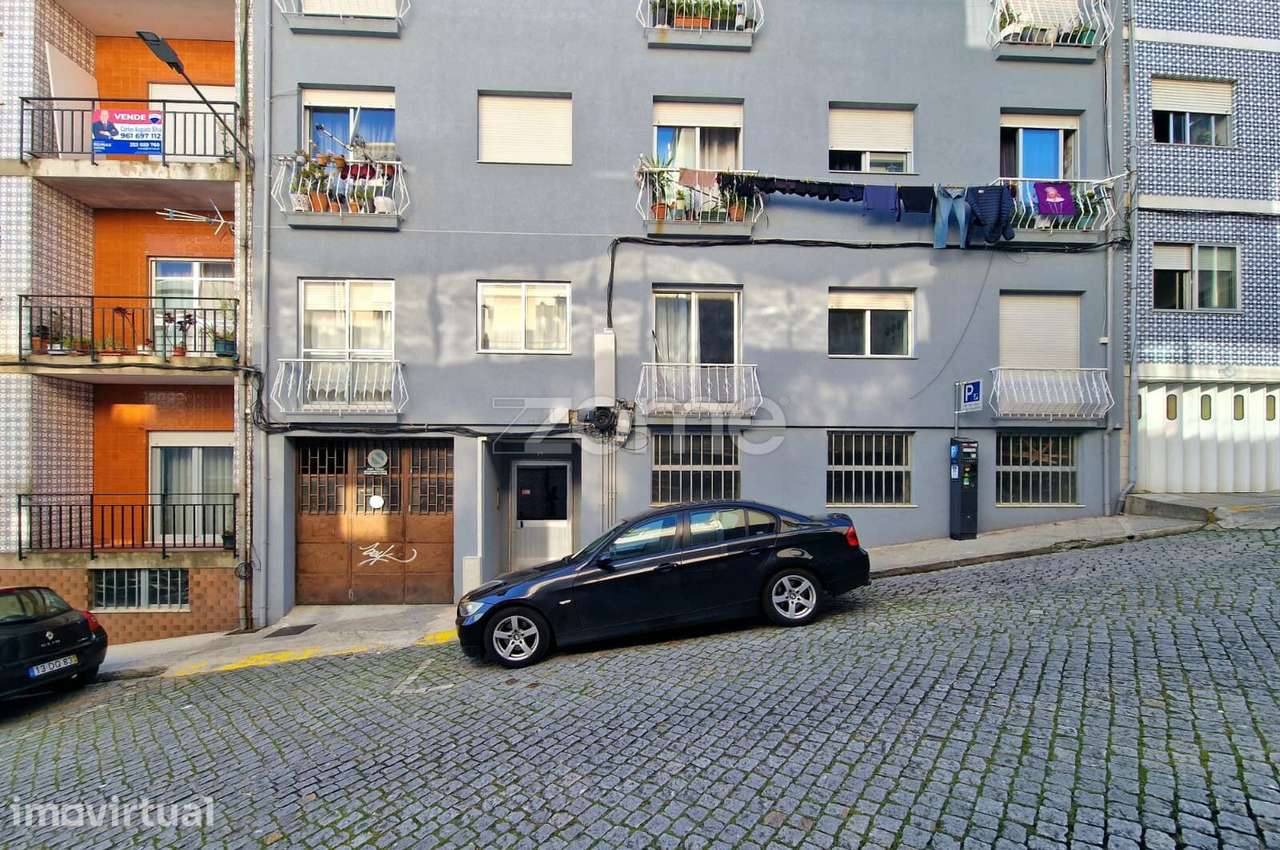 Apartamento T1 Renovado p/ arrendamento no centro histórico de Braga - Grande imagem: 2/26