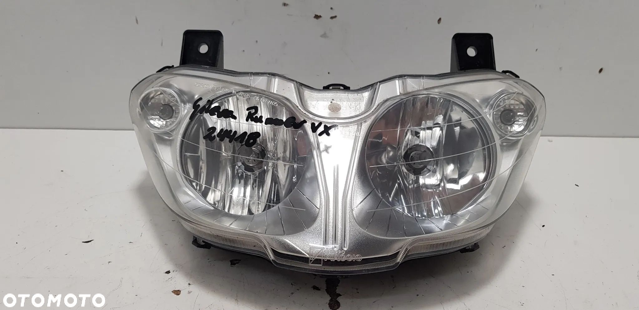 Gilera Runner VX 125 Reflektor Lampa Przód - 1