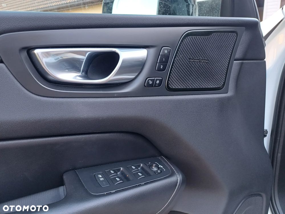 Volvo XC 60 T5 Inscription - 11