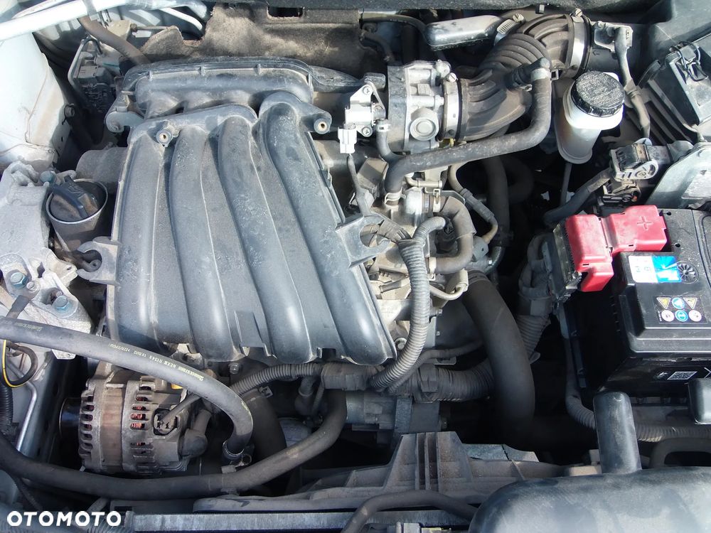 Nissan Qashqai 1.6 Visia - 9