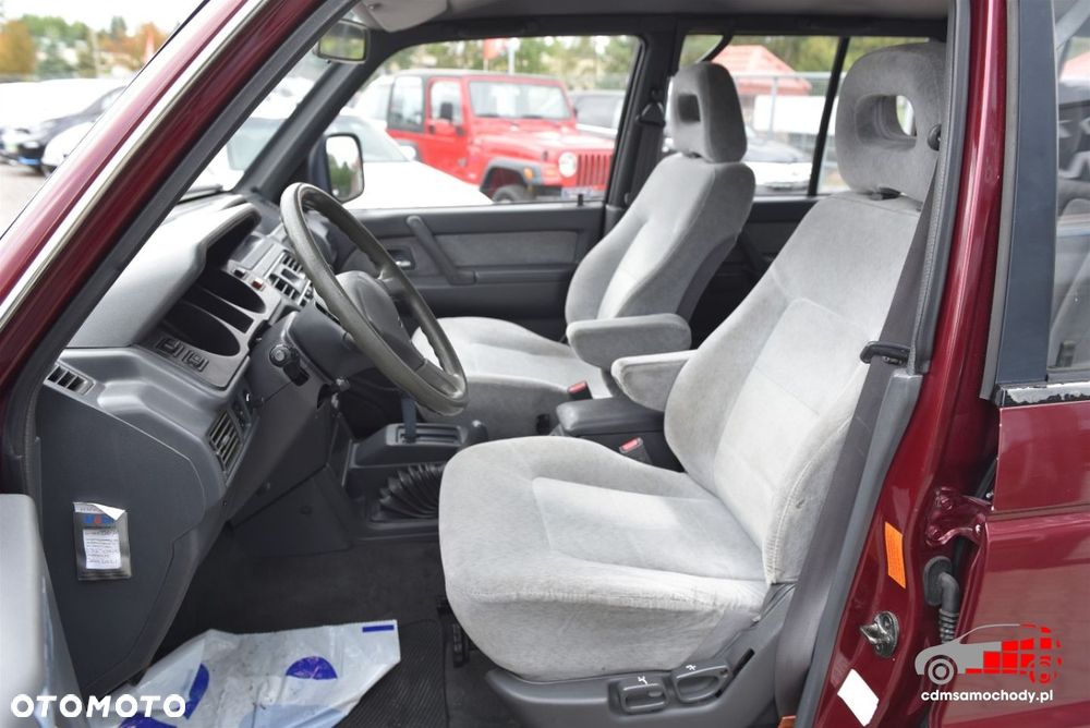 Mitsubishi Pajero - 13