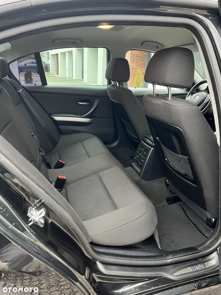 BMW Seria 3 318d DPF Edition Exclusive - 22