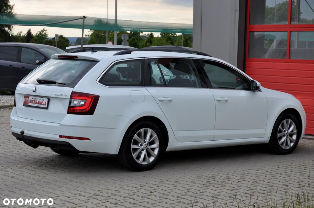 Skoda Octavia 2.0 TDI Edition DSG - 14