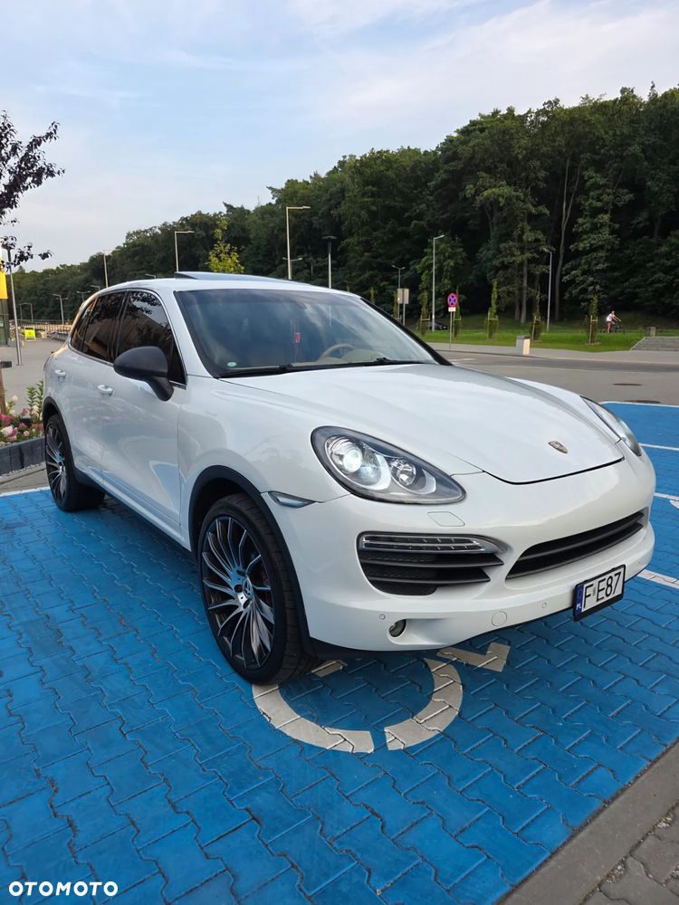 Porsche Cayenne Platinum Edition - 8