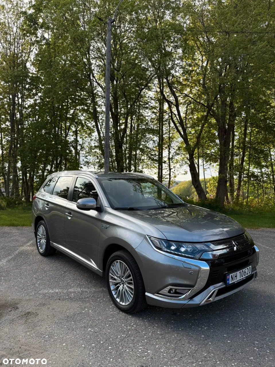 Mitsubishi Outlander PHEV Instyle - 24