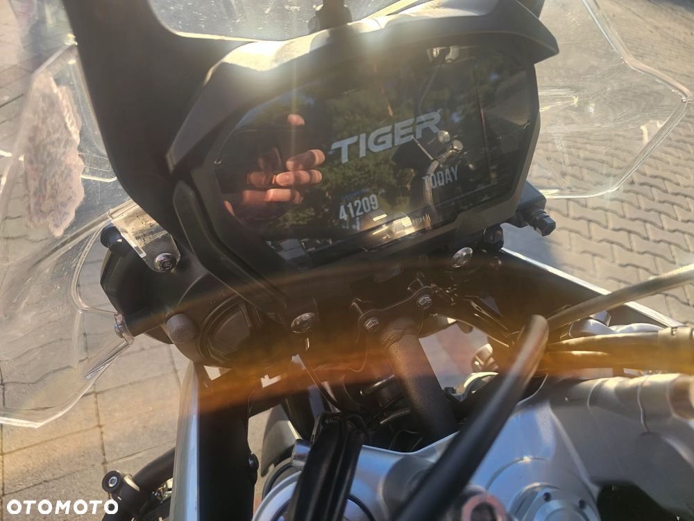 Triumph Tiger - 7
