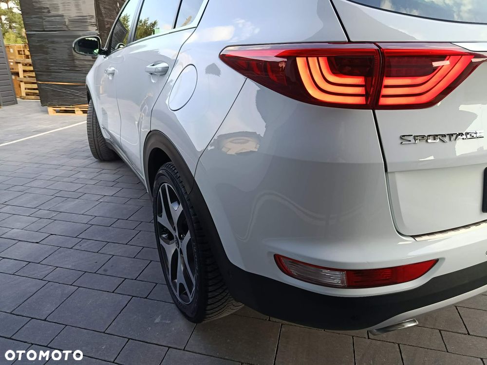 Kia Sportage 2,0 CRDI AWD GT Line - 19