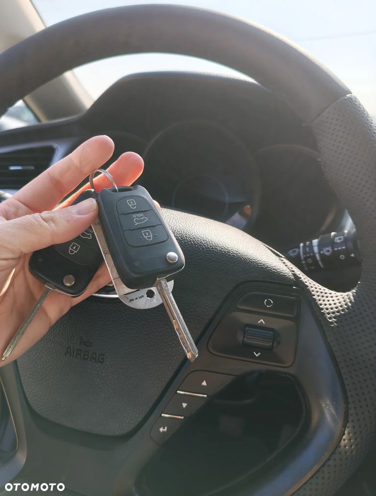 Kia Ceed 1.4 CVVT Attract - 21