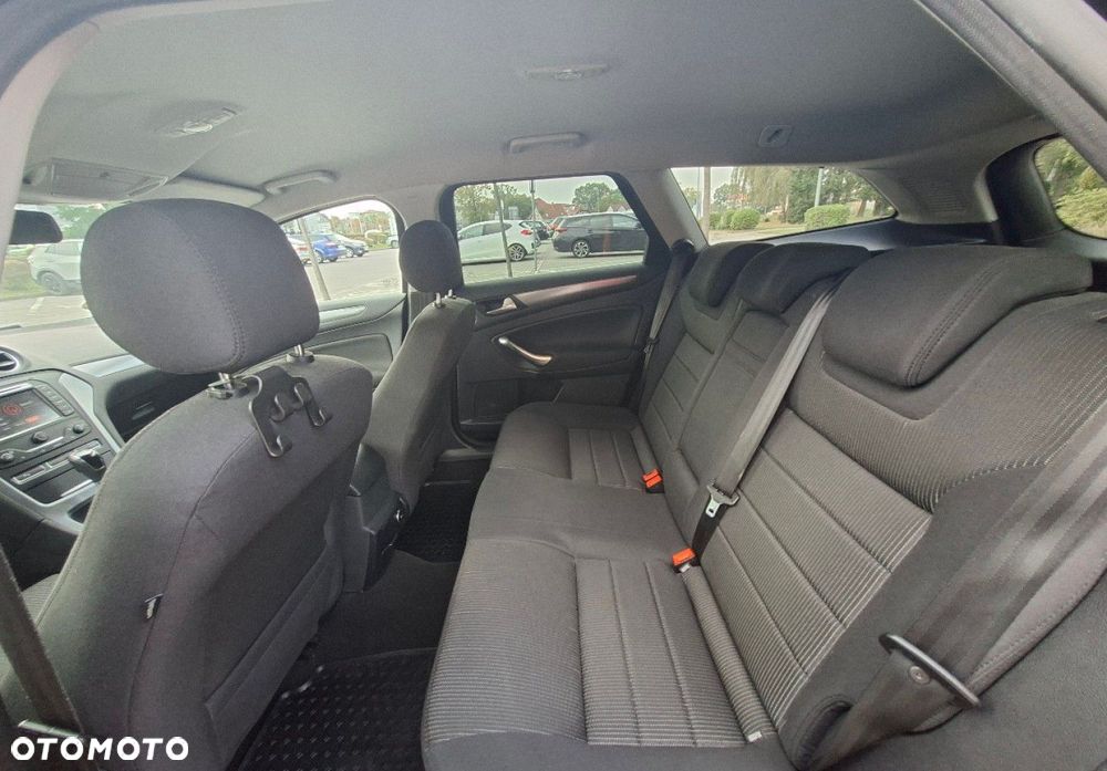 Ford Mondeo - 18