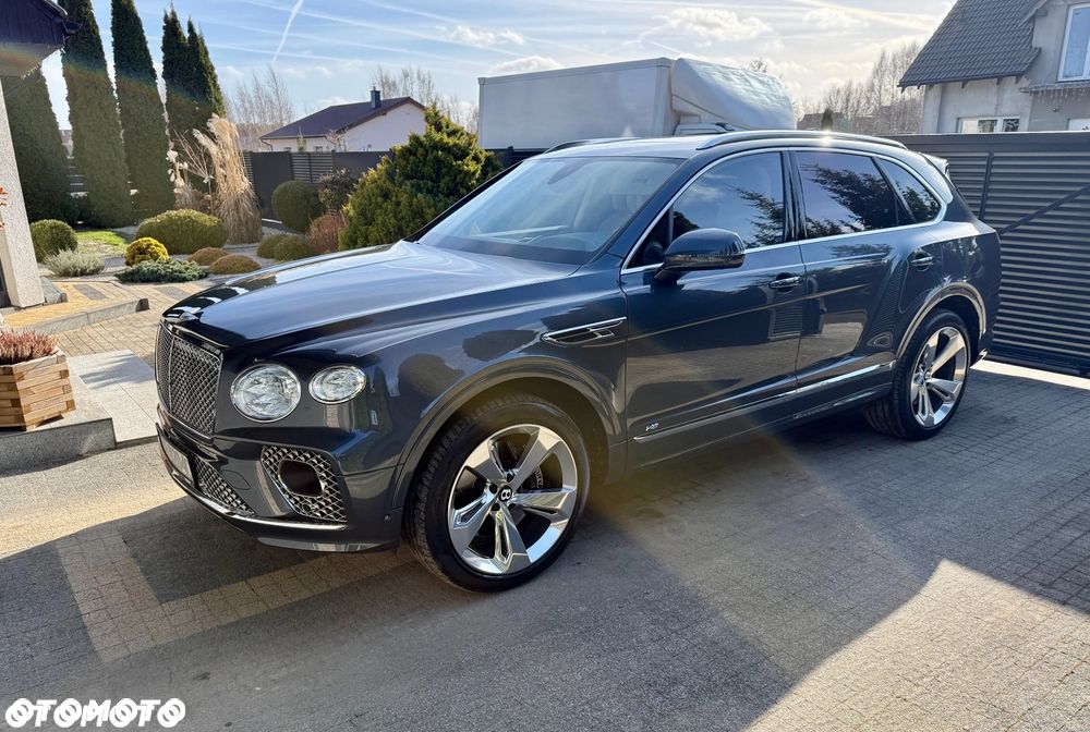 Bentley Bentayga - 3