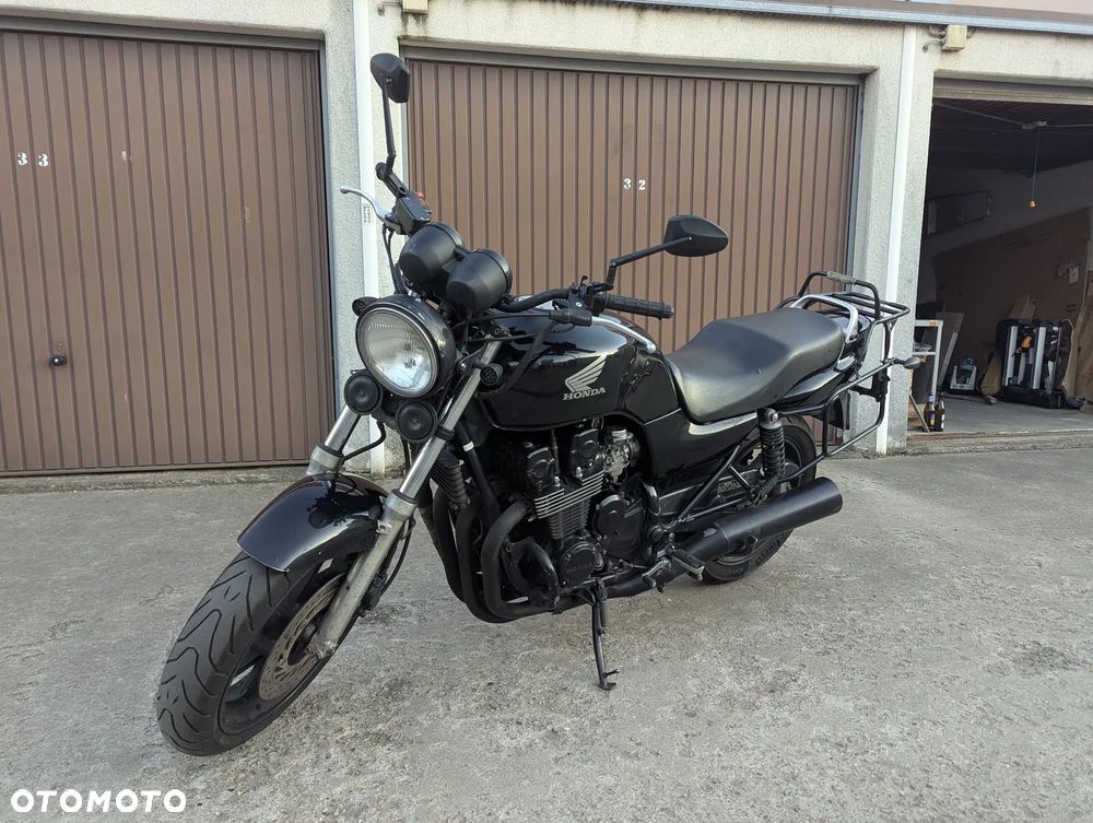 Honda CB - 4