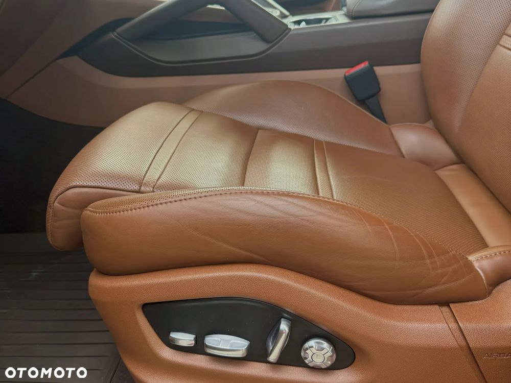 Porsche Cayenne - 11