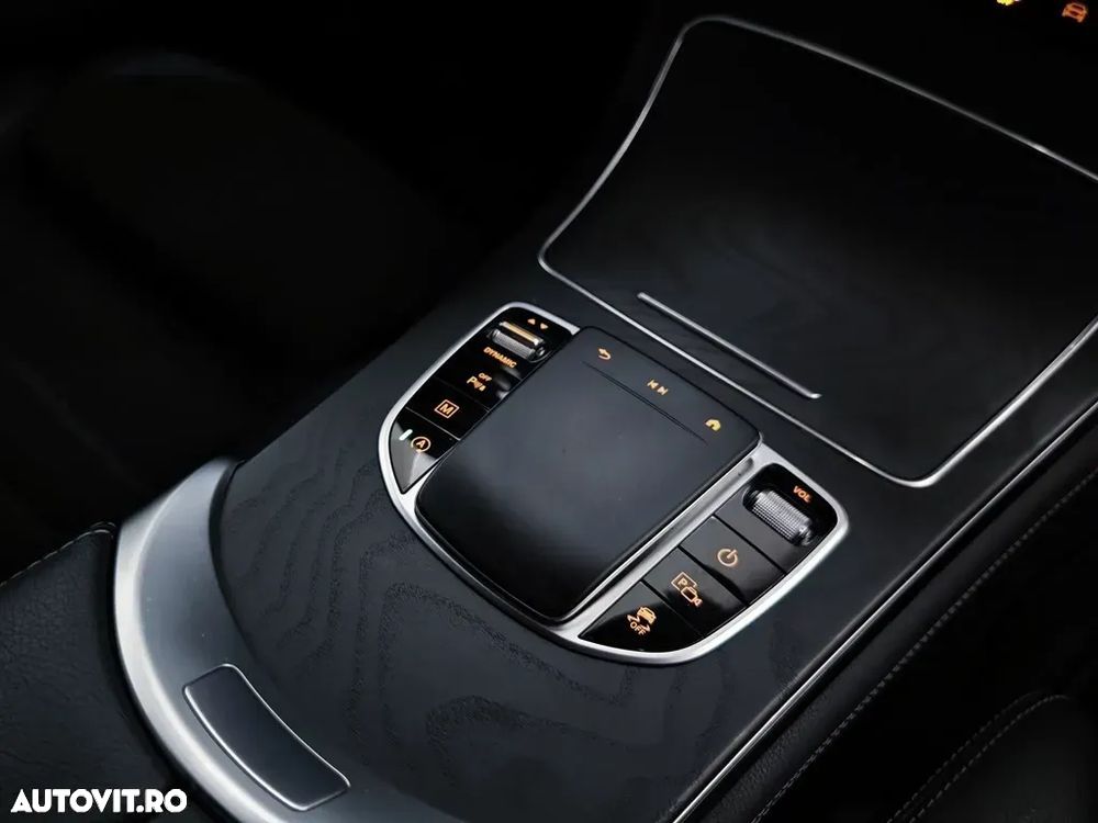 Mercedes-Benz GLC 300 de 4Matic 9G-TRONIC - 13