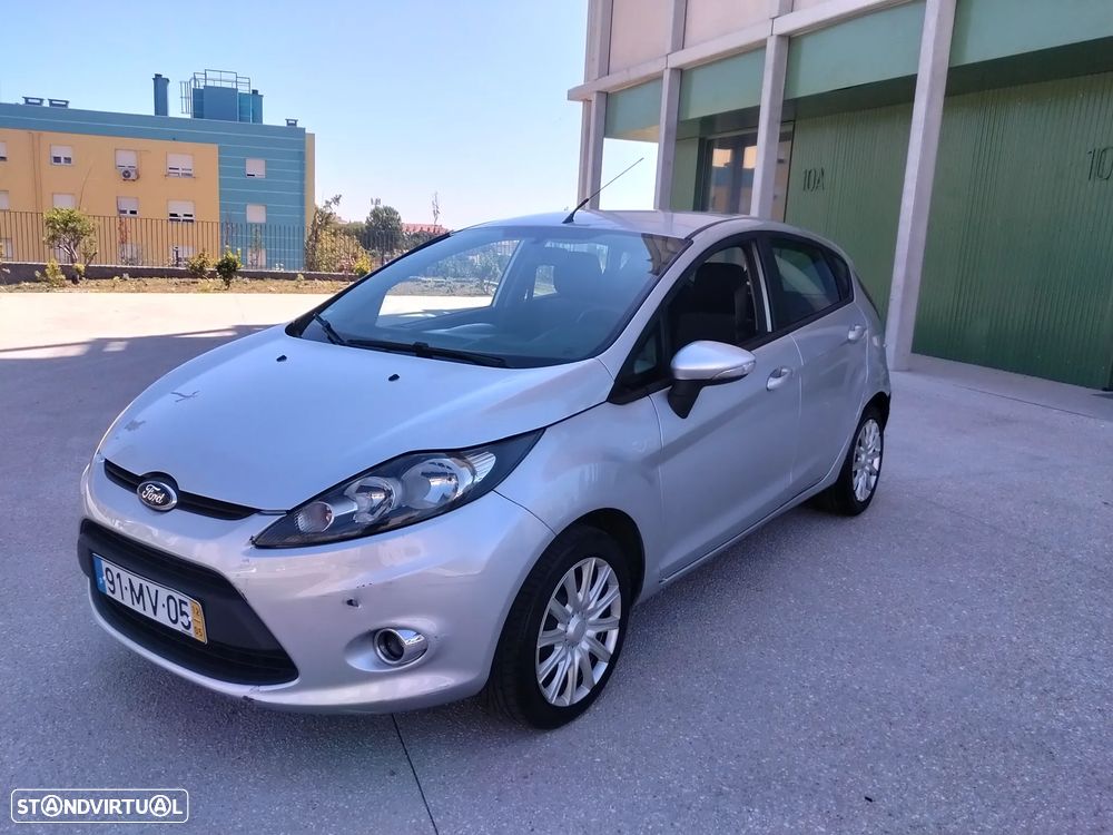 Ford Fiesta 1.4 TDCI Techno 104g - 2