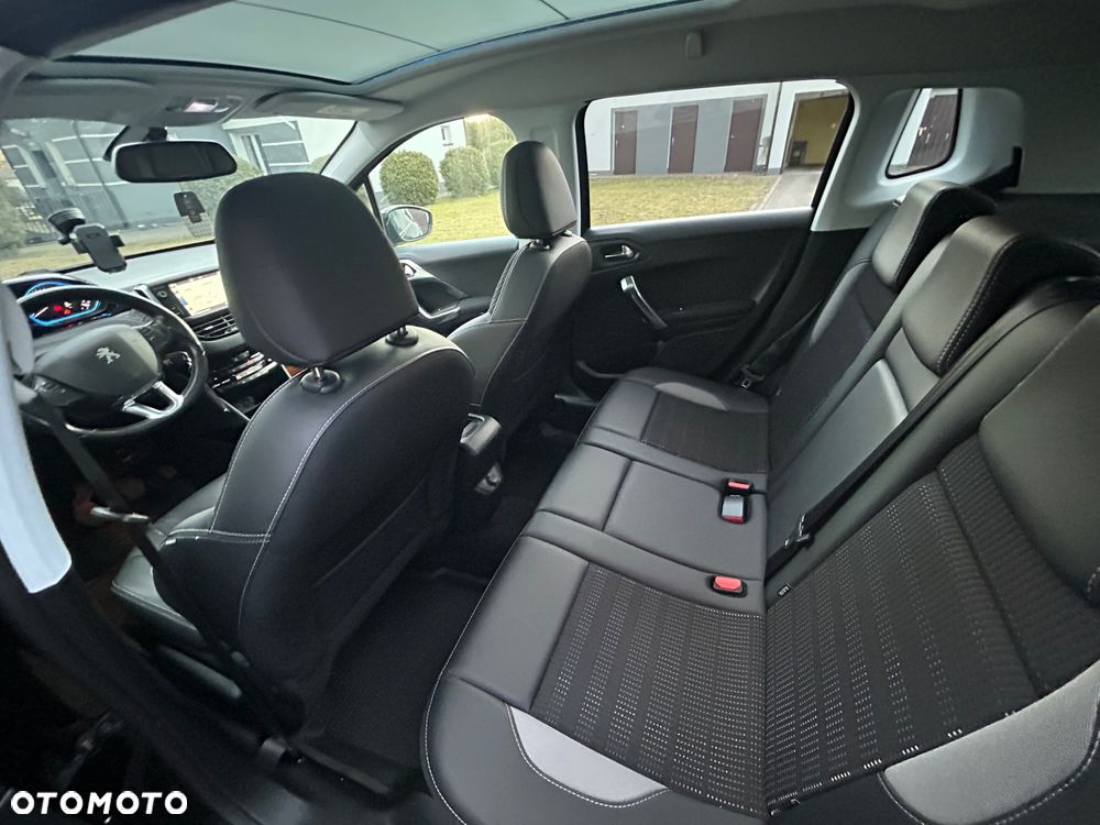 Peugeot 2008 BlueHDi 100 STOP & START Active - 10