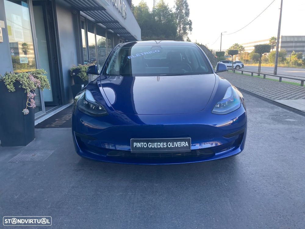 Tesla Model 3 2023 photo 2