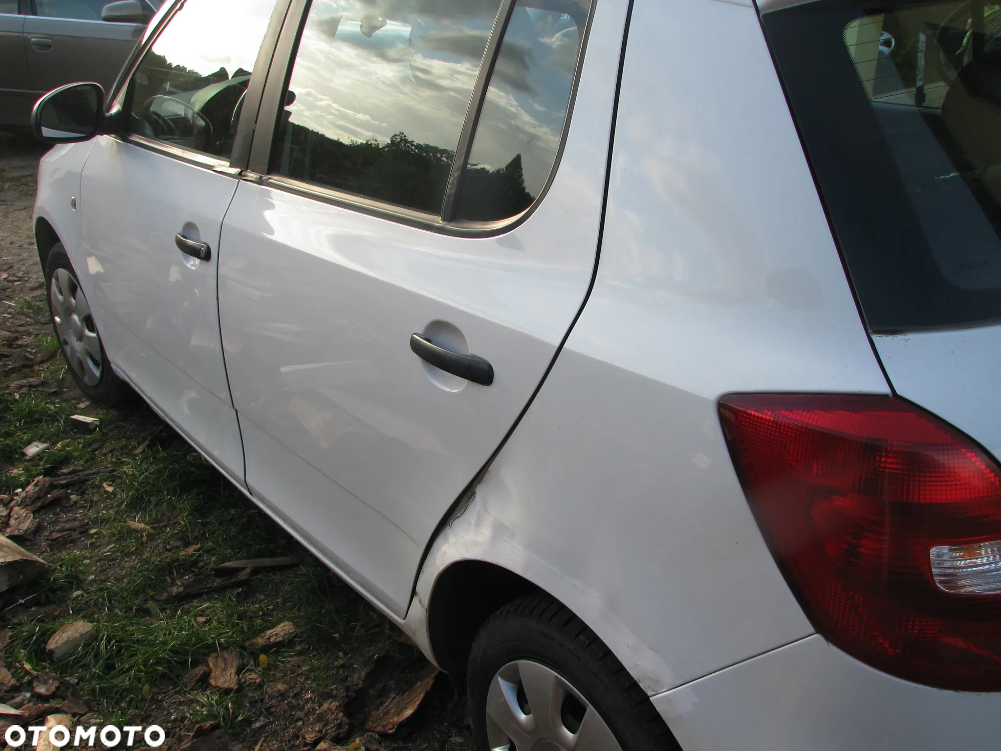 SKODA FABIA II 1.4TDI BNM LAKIER 1026 AW DRZWI MASKA BŁOTNIK LUSTERKO ZDERZAK SZYBA CZĘŚCI LAMPY LAMPA - 6