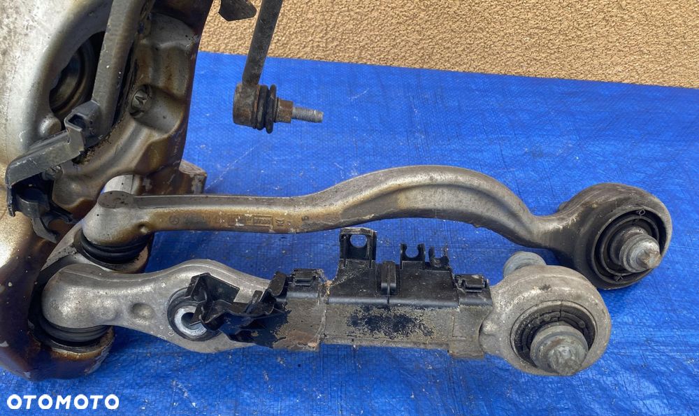 MERCEDES W213 6.3 AMG ZWROTNICA LEWY PRZÓD LEWA A2133325900 WACHACZ - 10