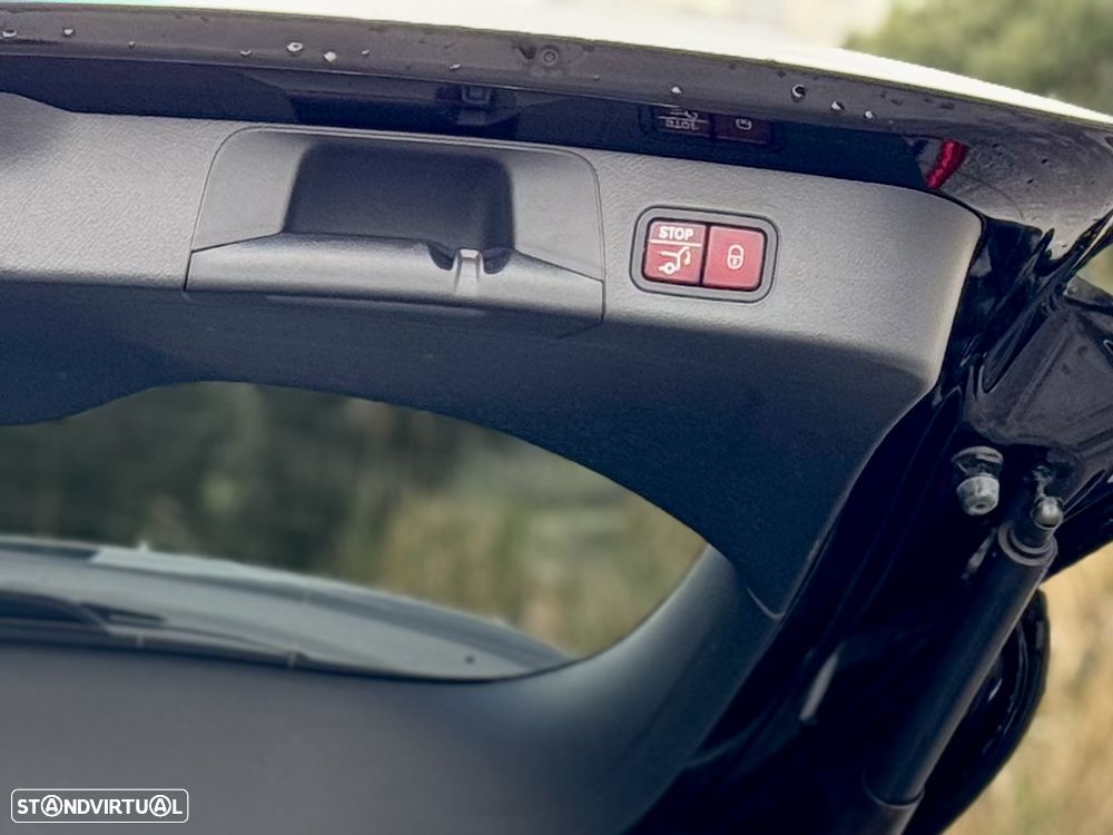 Mercedes-Benz EQB 250 Electric Art - 18