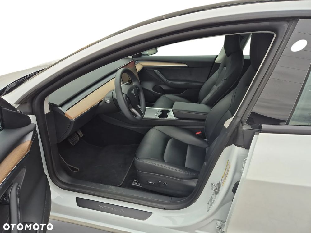 Tesla Model 3 Long Range RWD - 11