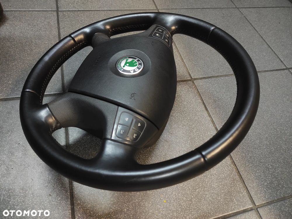 KIEROWNICA 4 RAMIENNA SKÓRZANA MULTIFUNKCJA SKODA FABIA 2 SUPERB 1 OCTAVIA 1 2 WYSYŁKA !!!!! - 3