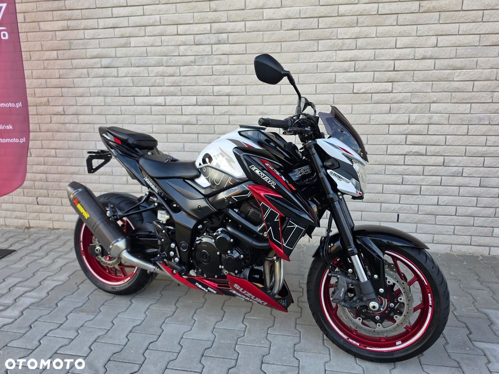 Suzuki GSX - 8