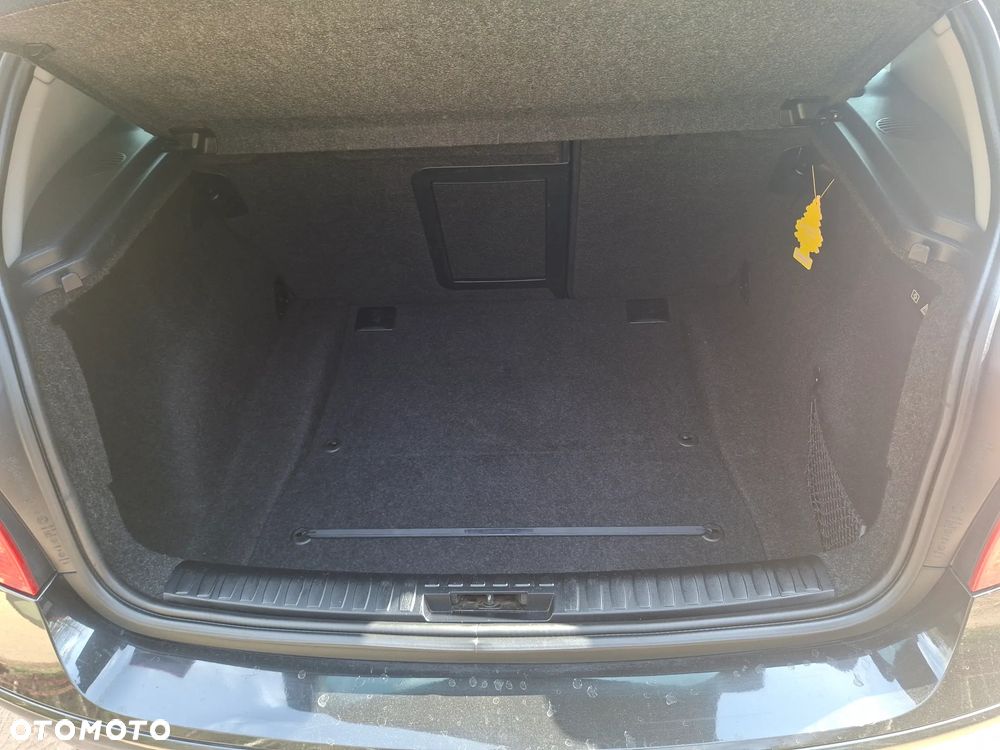 BMW Seria 1 120d DPF - 16