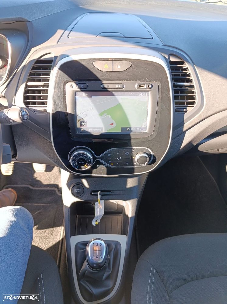 Renault Captur (ENERGY) TCe 90 BOSE EDITION - 7