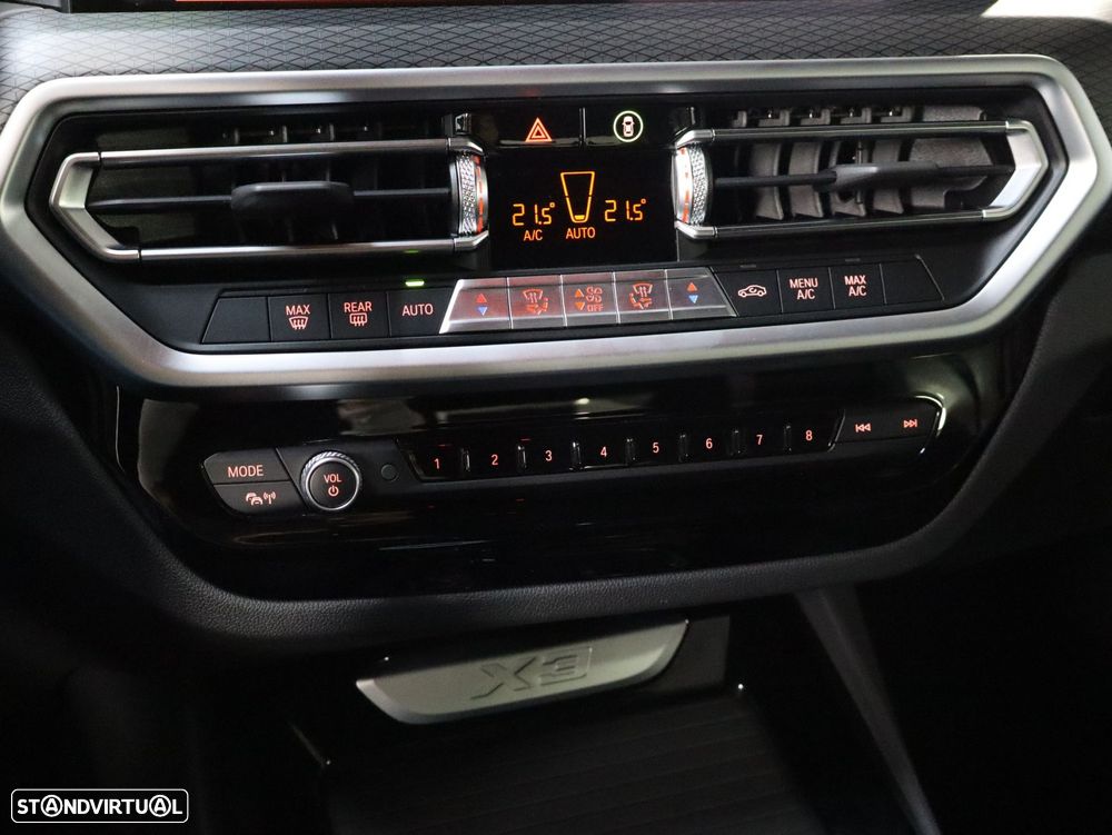 BMW X3 20 i xDrive Pack M - 18