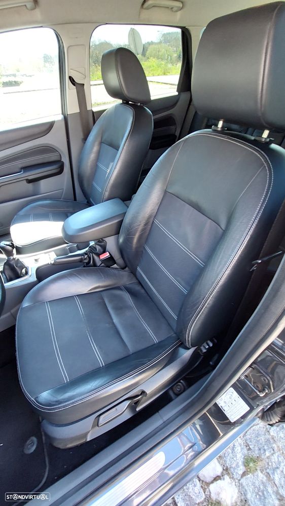 Ford Focus SW 1.6 TDCi Titanium - 11