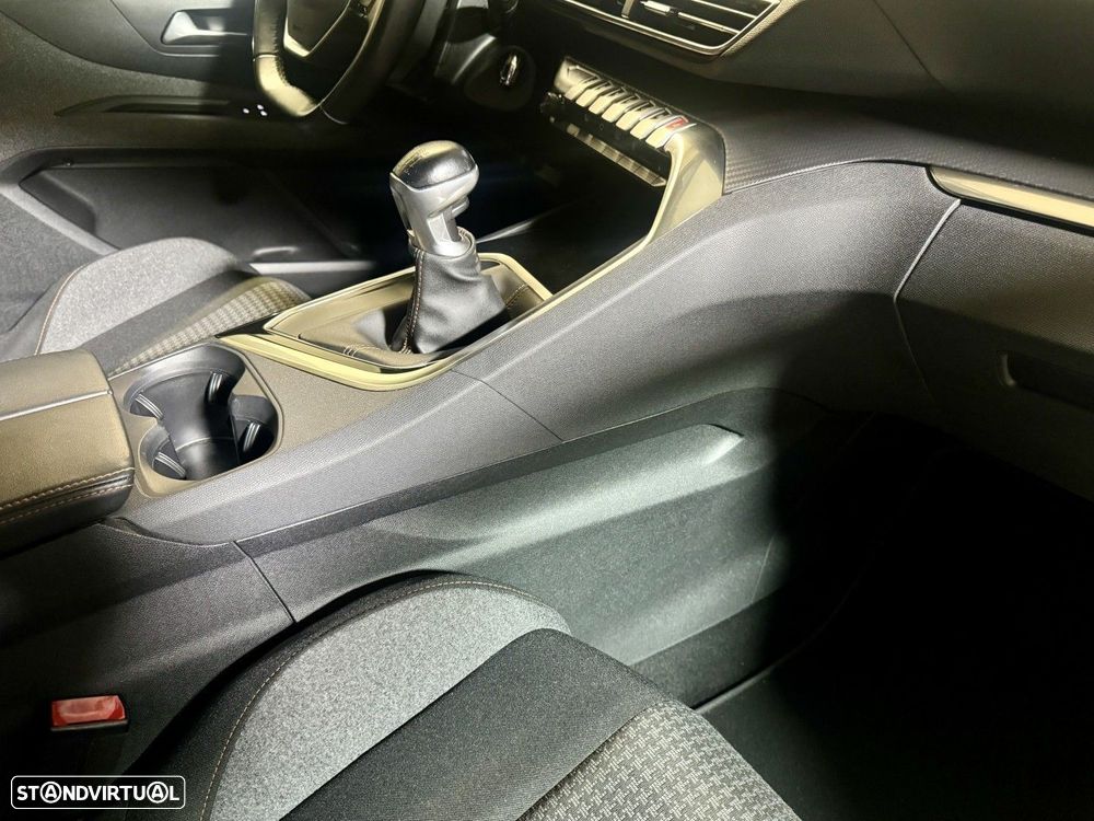 Peugeot 3008 1.2 PureTech Active Pack - 20