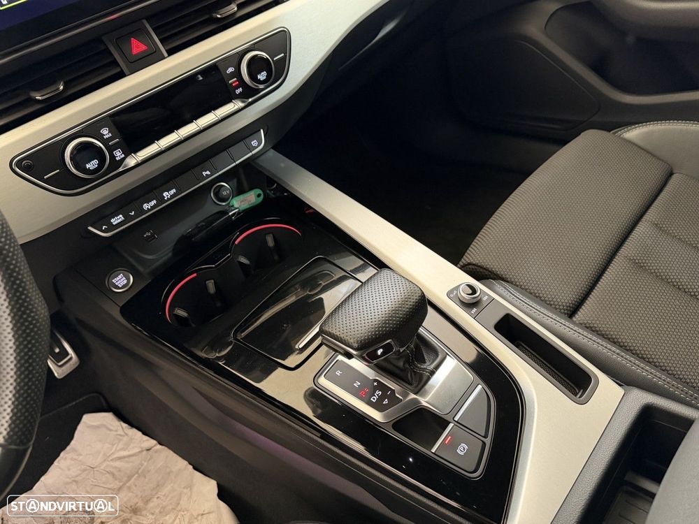 Audi A4 Avant 35 TDI S line S tronic - 15