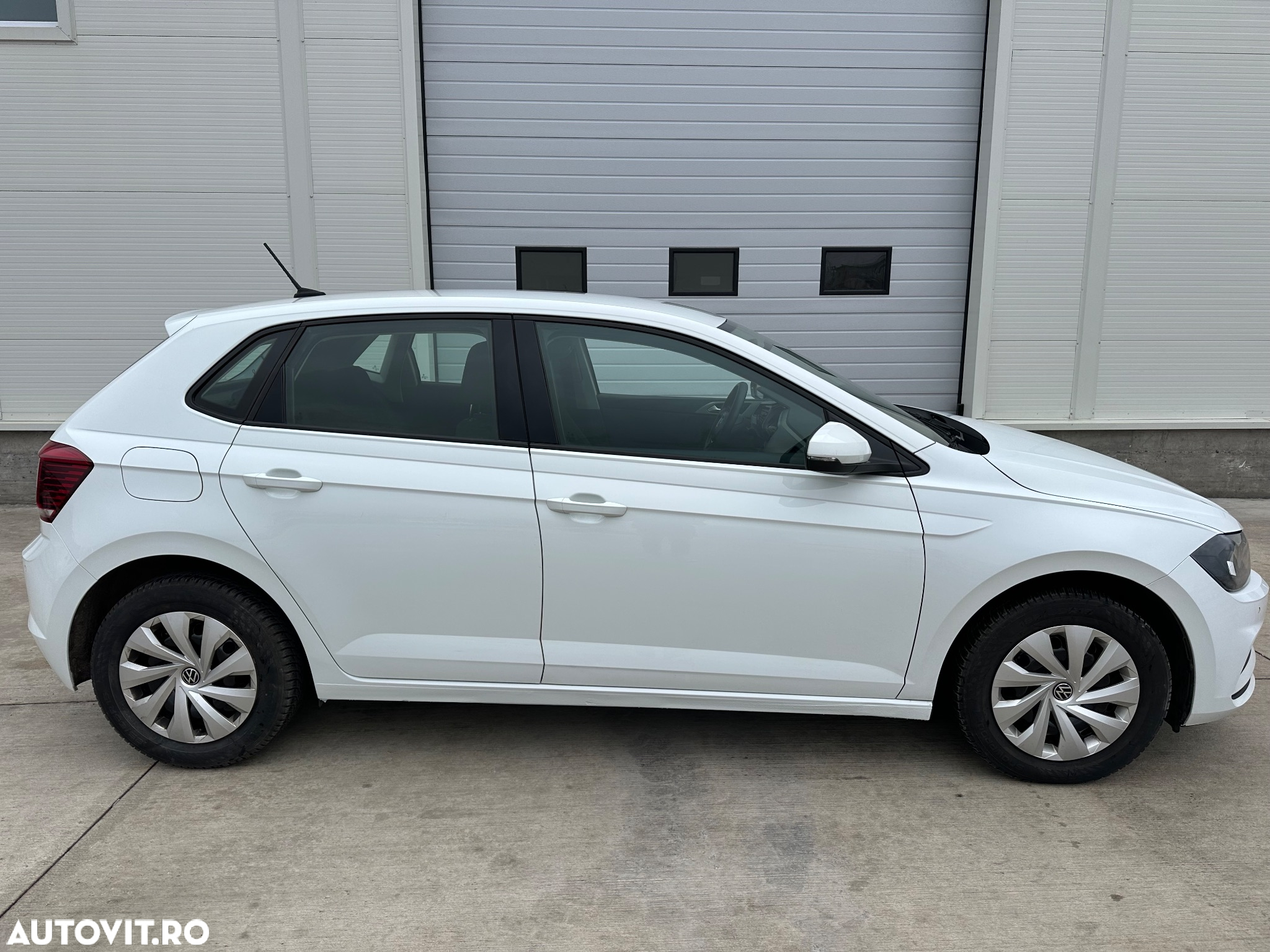 Volkswagen Polo 1.0 TSI Comfortline - 23