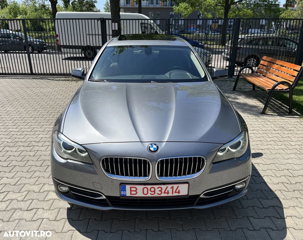 BMW Seria 5 525d xDrive Sport-Aut. Modern Line - 19