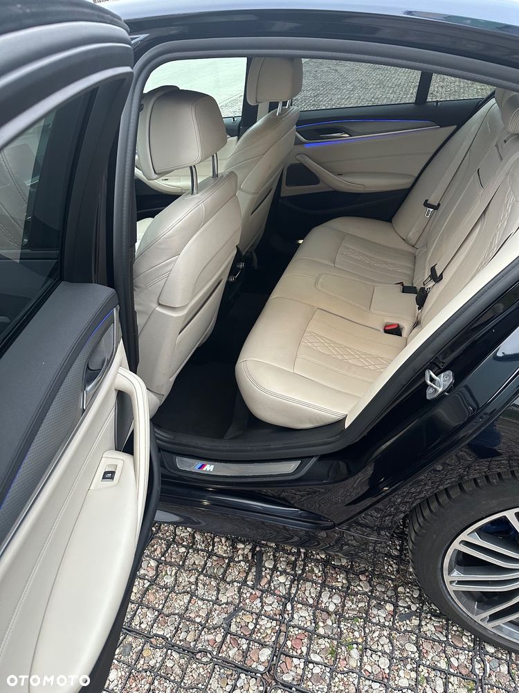 BMW Seria 5 530i GPF xDrive M Sport sport - 24