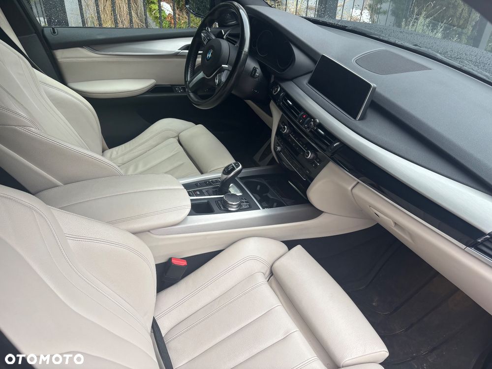 BMW X5 xDrive25d - 16