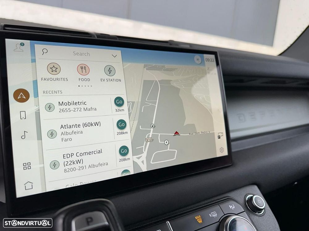 Land Rover Defender 2.0 P400e 110 AWD - 11