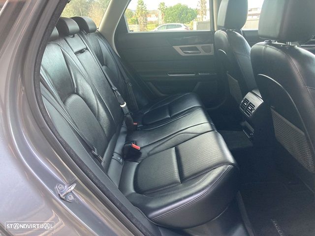 Jaguar XF Sportbrake 20d Aut. Prestige - 37