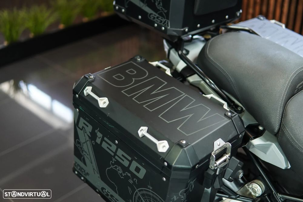 BMW R 1250 GS Adventure TRIPLE BLACK 4 Packs - 19