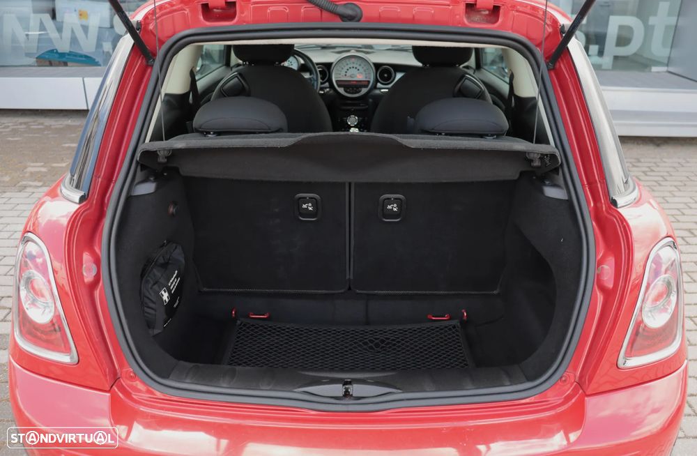 MINI 3 Portas One D - 27