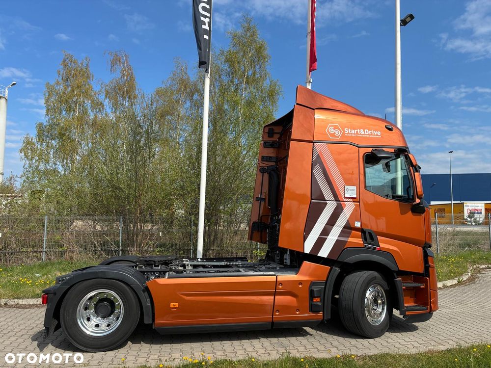 Renault T480 Sleeper Cab  DEMO - 3