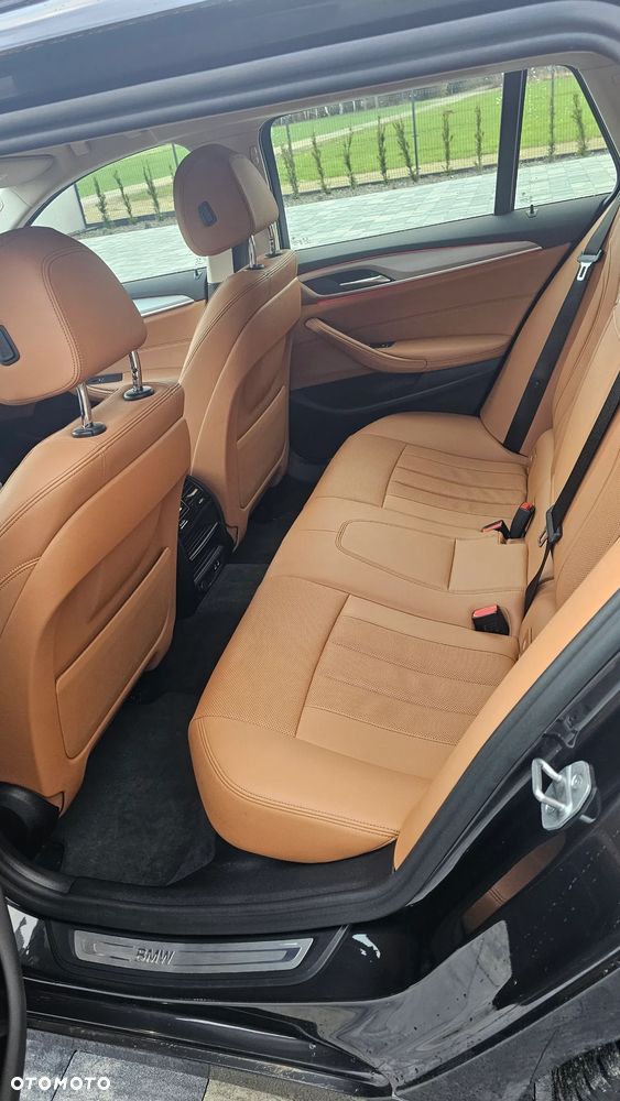 BMW Seria 5 520d xDrive mHEV - 12